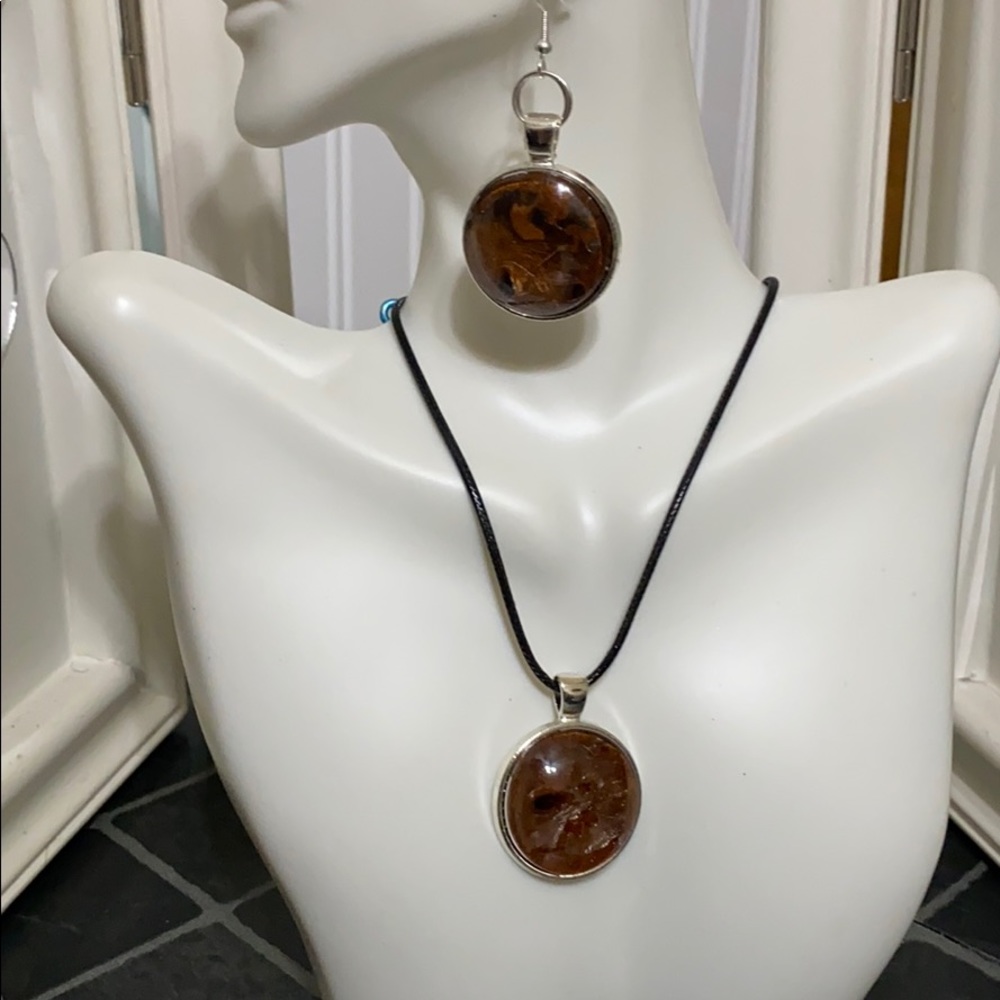 Beautiful Brown Cabochon Necklace set